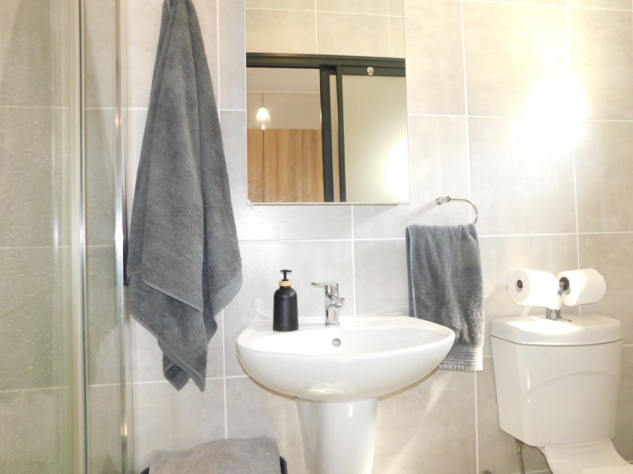1 Bedroom Property for Sale in Firlands Western Cape